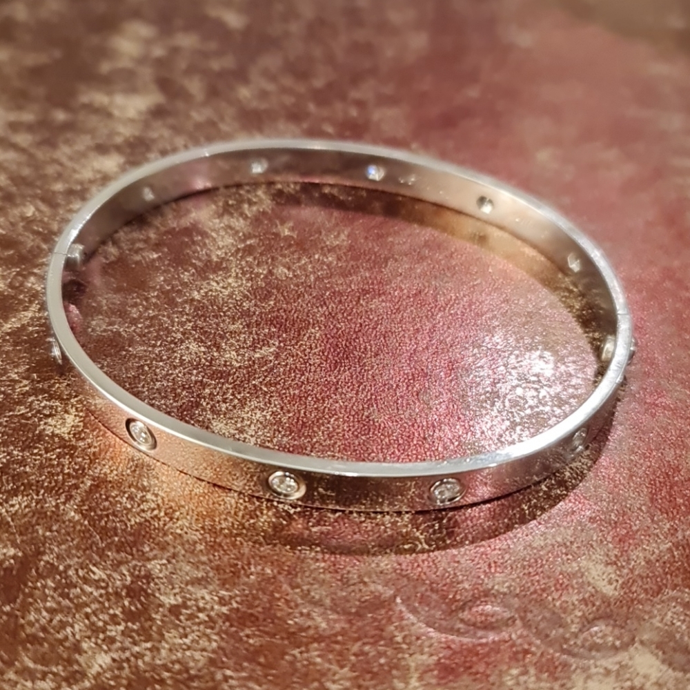 Cartier love bracelet